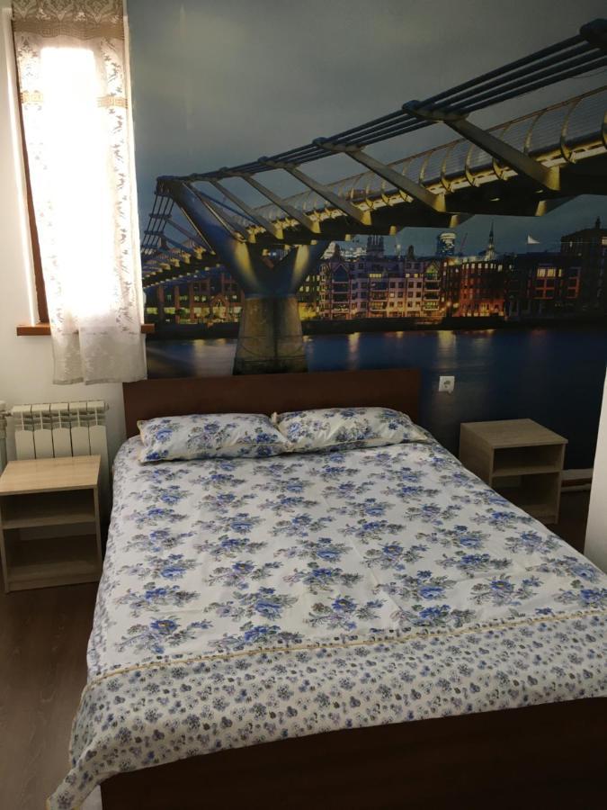 46,2 Karmysova Street Serviced Apartments Алма Ата Екстериор снимка
